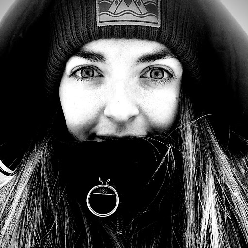 Bethany Simpson Photo 39
