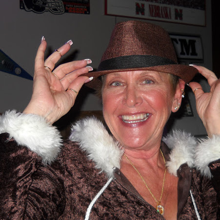 Lori Newman Photo 48