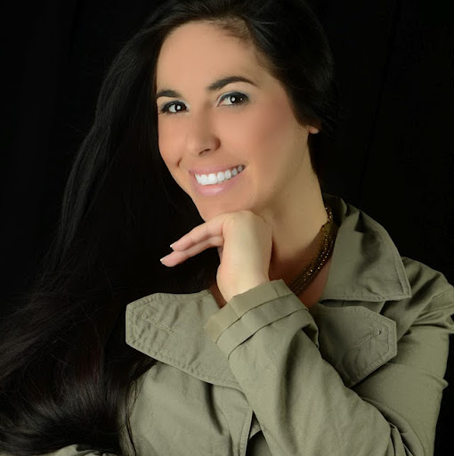 Jacqueline Batista Photo 5