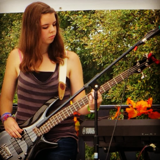 Renee Clark Photo 30