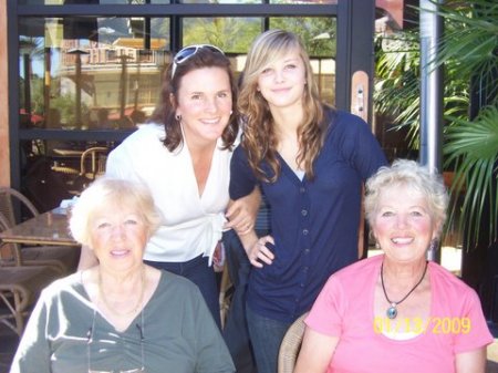 Barbara Harvey Photo 29