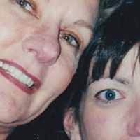 Lisa Tyler Photo 23