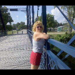 Carla Ellis Photo 6