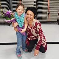 Ellen Lowe Photo 9
