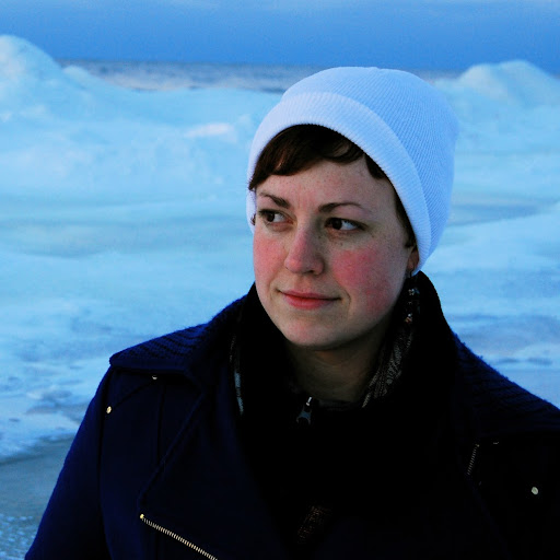 Emily Cobb Photo 37