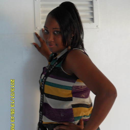 Tanya James Photo 15