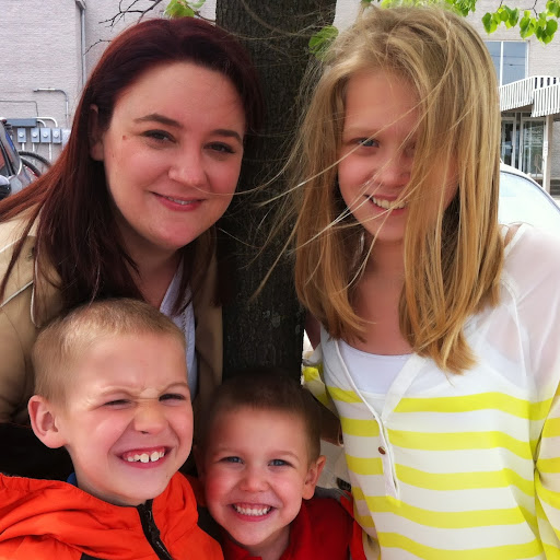 Shelly Bishop Photo 12