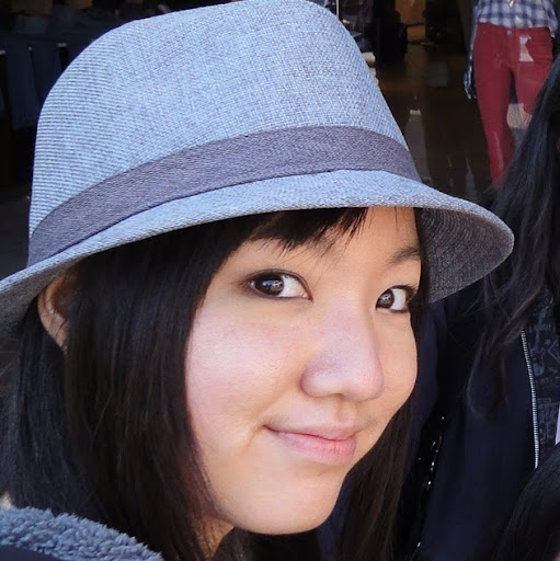 Stephanie Chen Photo 25