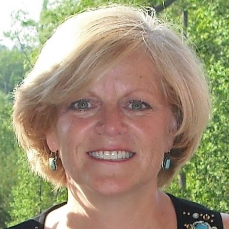 Elizabeth Beck Photo 41