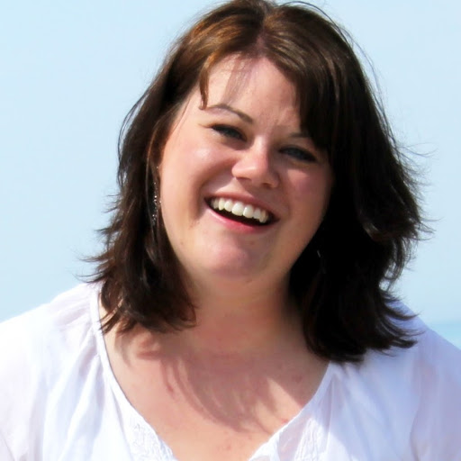 Amanda Mcfadden Photo 31