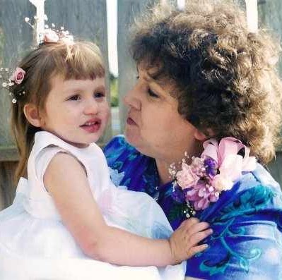 Linda Waggoner Photo 30