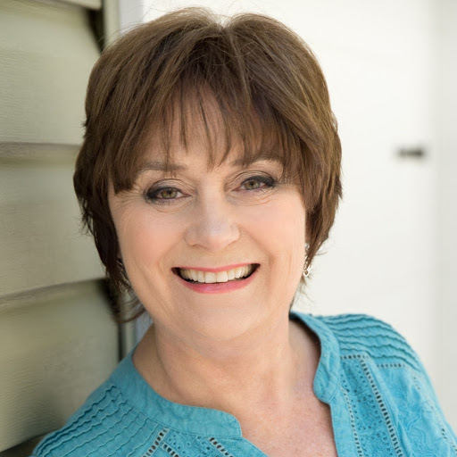 Lori Dalton Photo 10