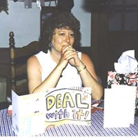 Linda Connolly Photo 43