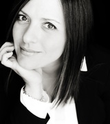 Christine Thomas Photo 9