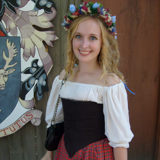 Megan Phillips Photo 18