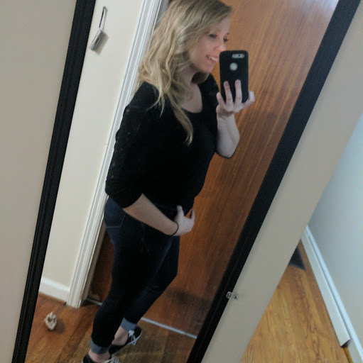 Amy Richardson Photo 14