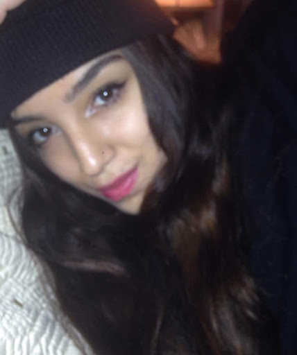 Crystal Saldana Photo 27
