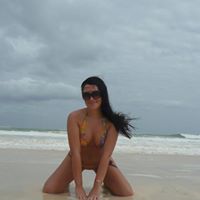 Julia Bentley Photo 25