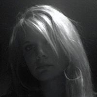 Heidi Clemens Photo 7