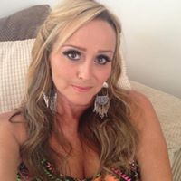 Angela Sheffield Photo 33