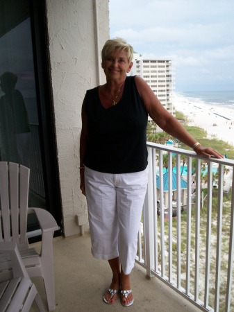 Patricia Edwards Photo 28