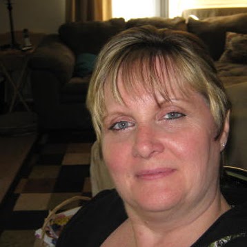 Robin Snyder Photo 40