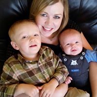 Sarah Larson Photo 17