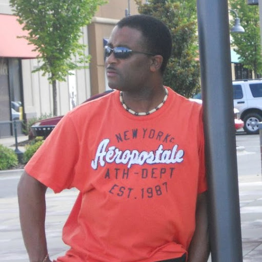 Gregory Elliott Photo 35