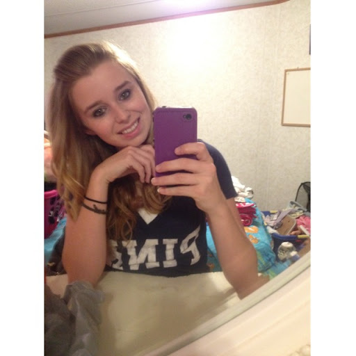 Erin Barron Photo 32