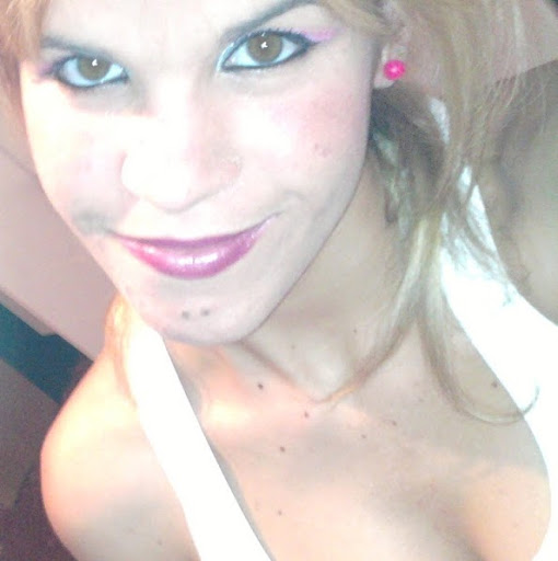 Debora Lucas Photo 9