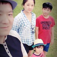 Young Jin Photo 25