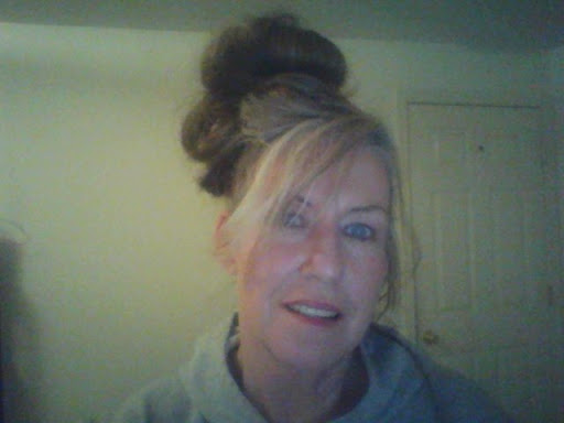 Jennifer Hess Photo 5