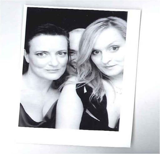 Charlotte Lewis Photo 9