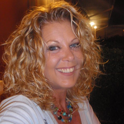 Lisa Stone Photo 36