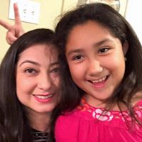 Laura Arias Photo 15