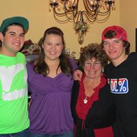 Annie Jenkins Photo 9