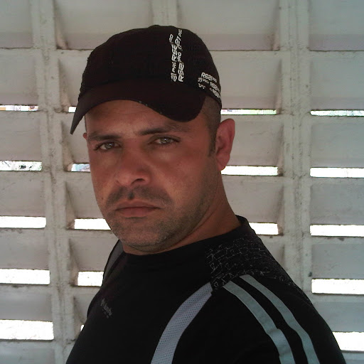 Julio Vasquez Photo 25