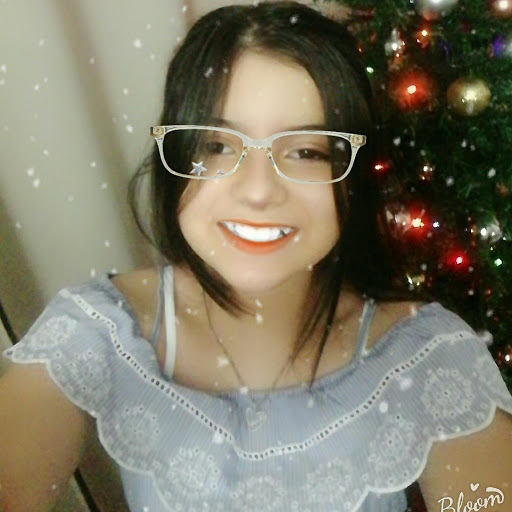Delia Hernandez Photo 31