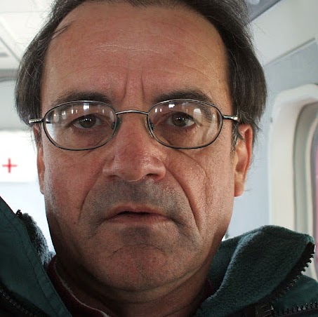 Raymond Cyr Photo 16