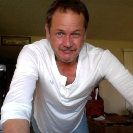Robert Nobles Photo 41