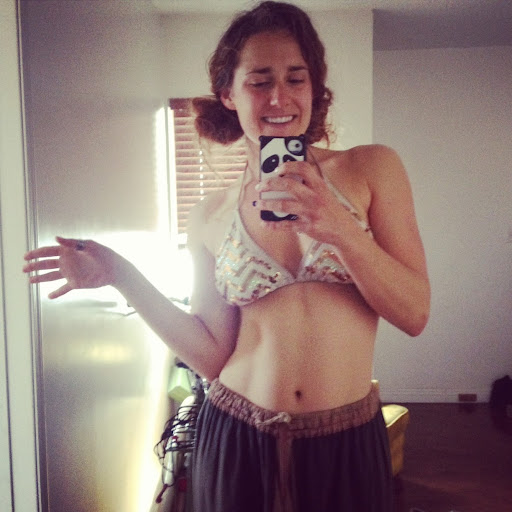 Alexandra Thomas Photo 38