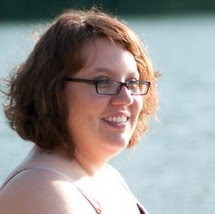 Sarah Thacker Photo 46