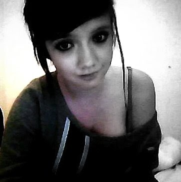 Emily Lawson Photo 27