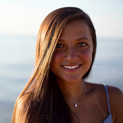 Lilly Vazquez Photo 24
