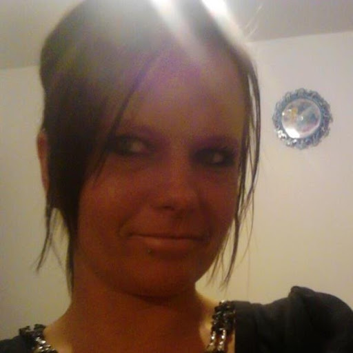 Melanie Crane Photo 17