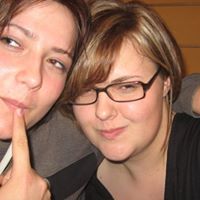 Annie Roberts Photo 37