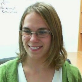 Elizabeth Simpson Photo 45