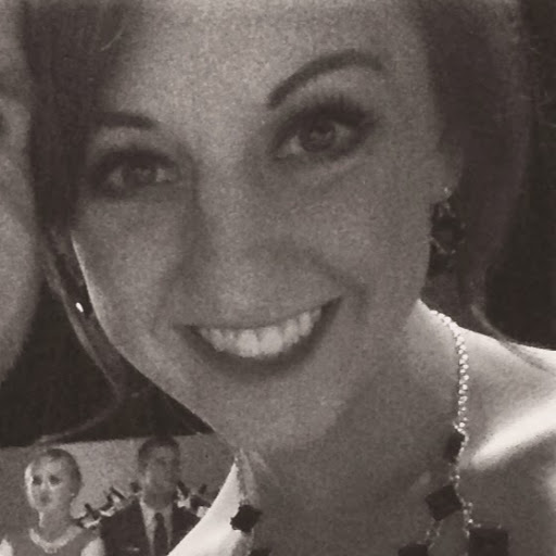 Caroline Barnard Photo 9