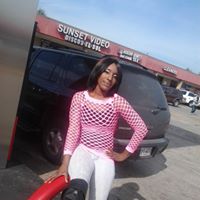 Nina Thomas Photo 41