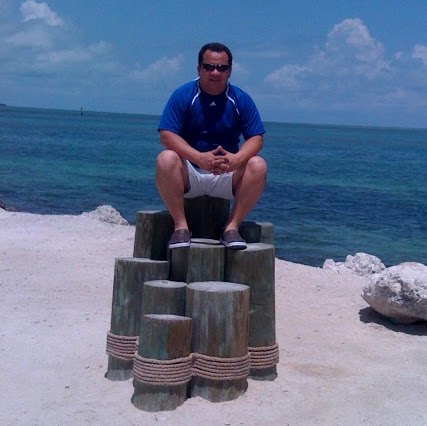 Guillermo Hernandez Photo 47